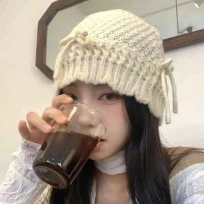 校服的裙摆